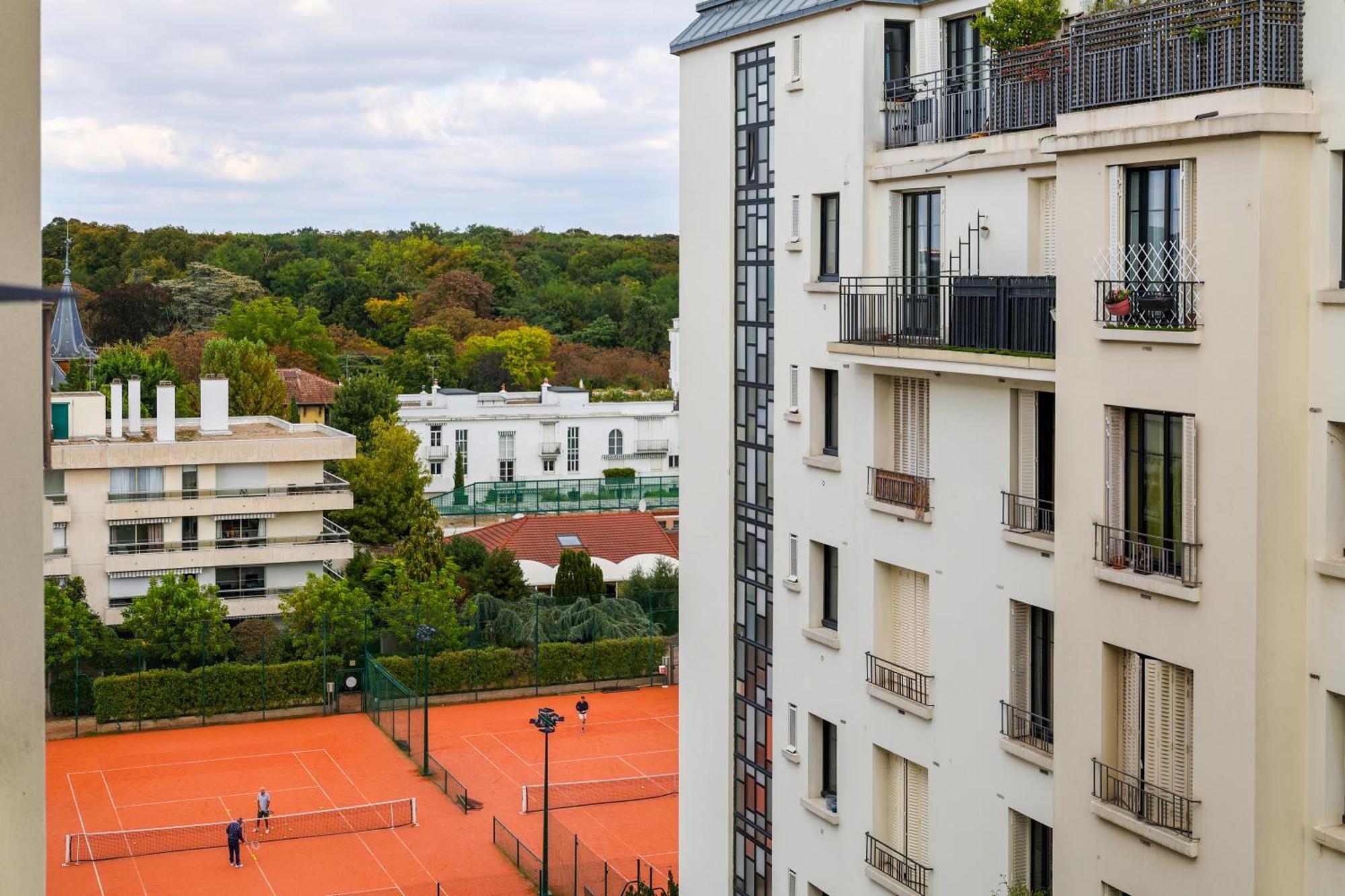2 Pieces Avec Terrasse Ensoleillee A Deux Pas Du Bois-de-boulogne Et Rolland Garros *