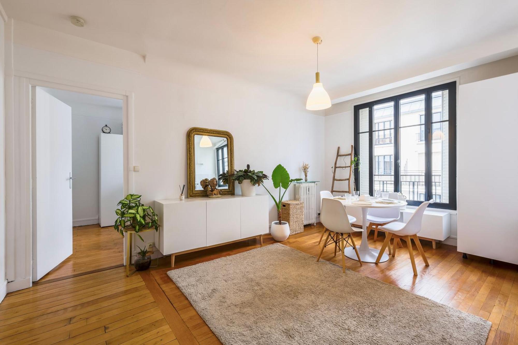 Apartment 2 Pieces Avec Terrasse Ensoleillee A Deux Pas Du Bois-de-boulogne Et Rolland Garros